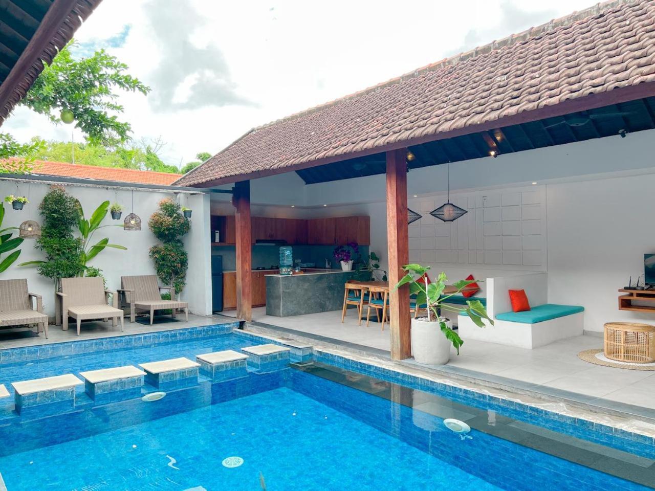 Apple Villa&Suite Seminyak Bagian luar foto
