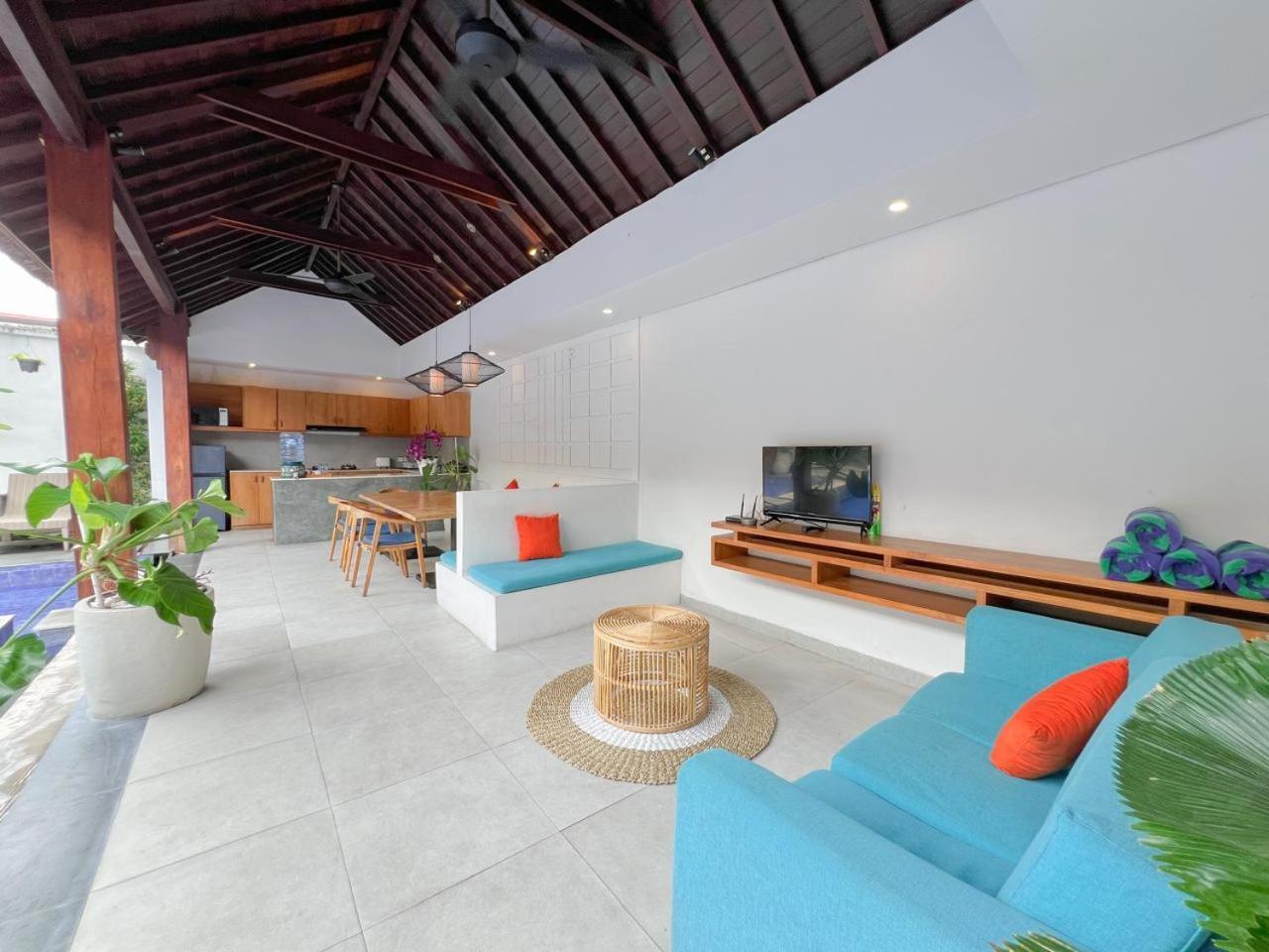 Apple Villa&Suite Seminyak Bagian luar foto