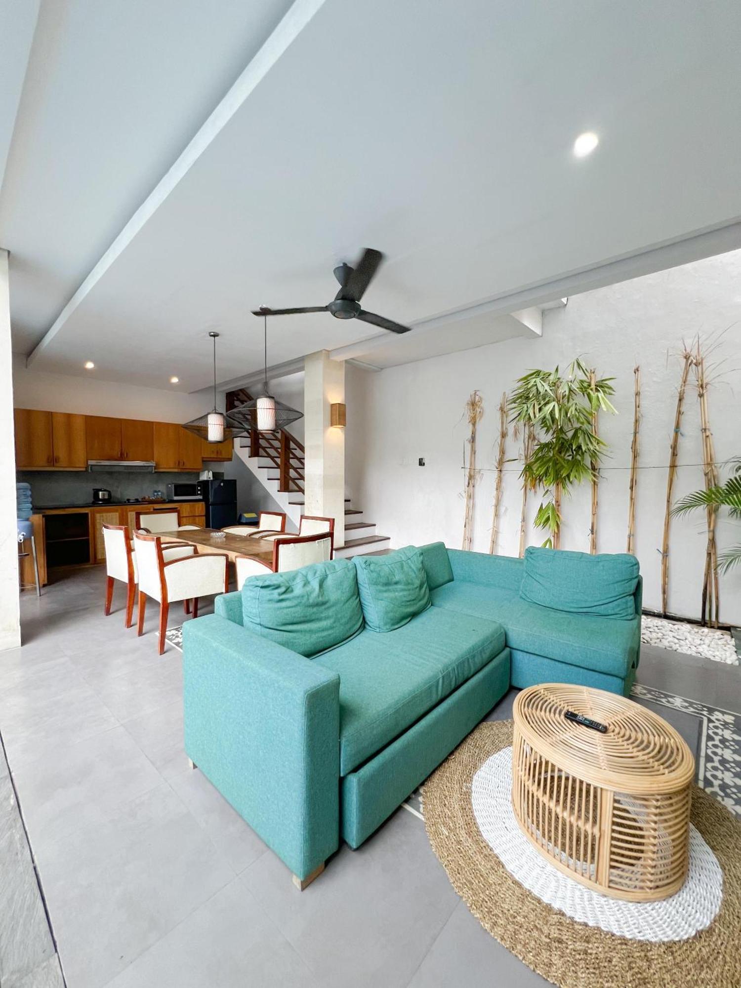 Apple Villa&Suite Seminyak Bagian luar foto