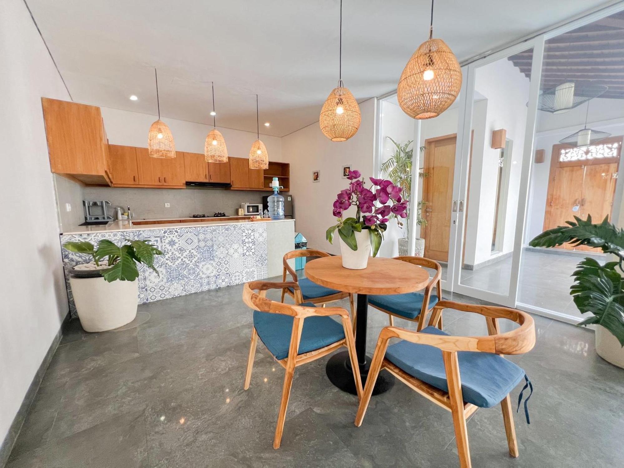 Apple Villa&Suite Seminyak Bagian luar foto