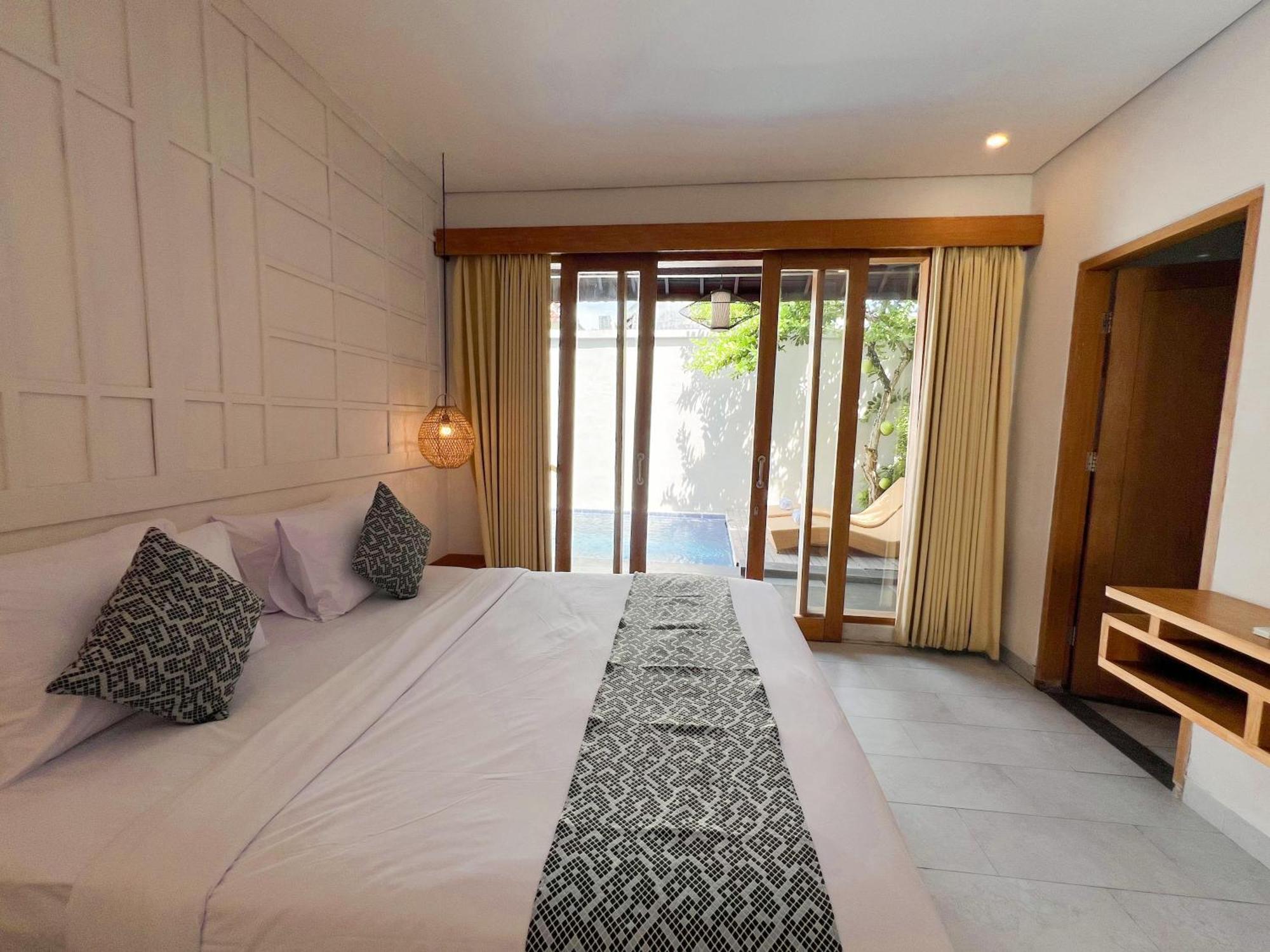 Apple Villa&Suite Seminyak Bagian luar foto